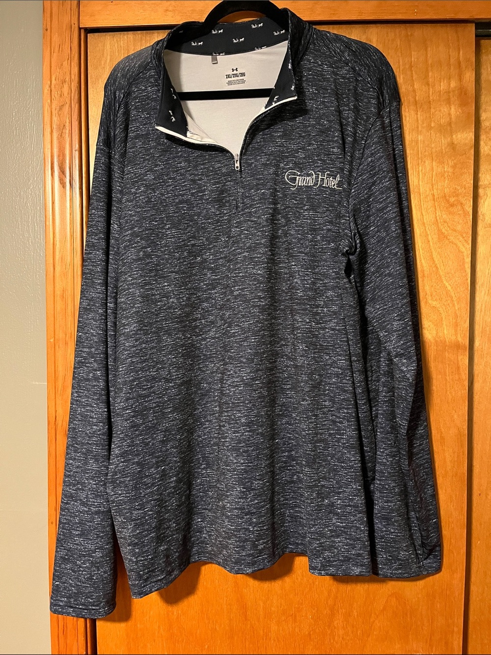 Under Armour Black Heather Pullover with Cream Embroidered Logo